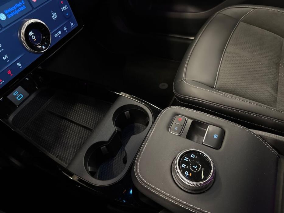 FORD Mustang Mach-E 2022