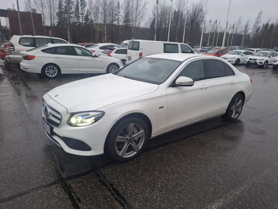 MERCEDES-BENZ E 2018