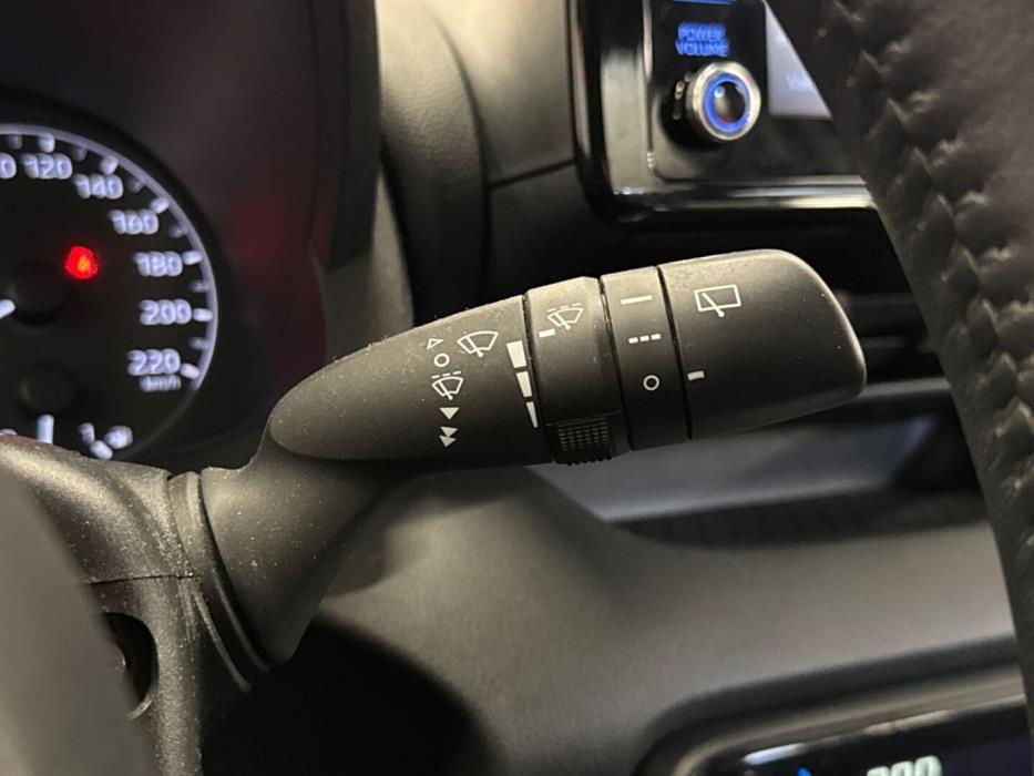 TOYOTA Yaris 2020