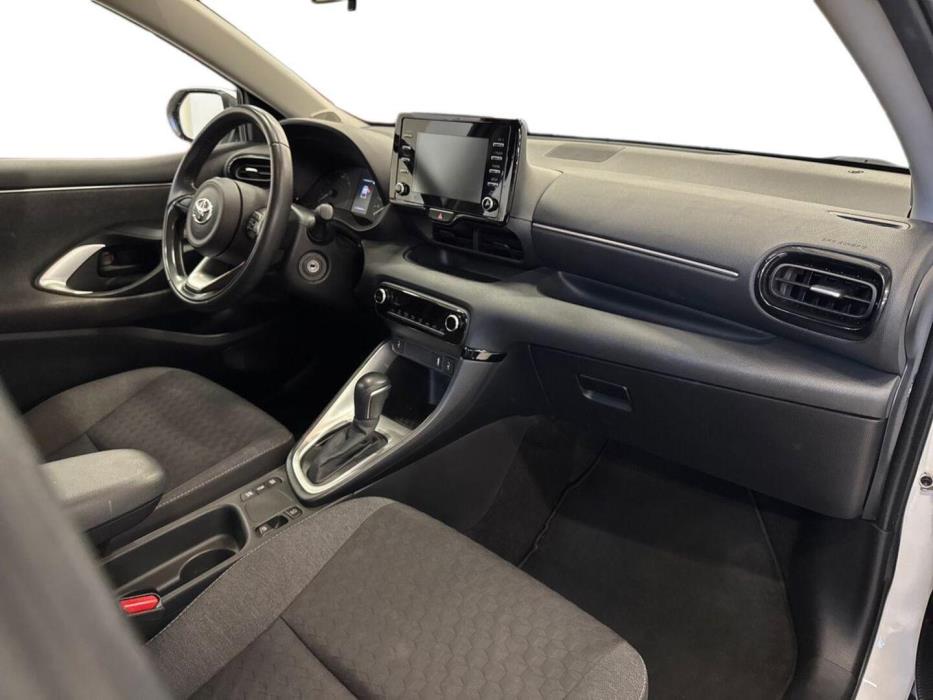 TOYOTA Yaris 2020