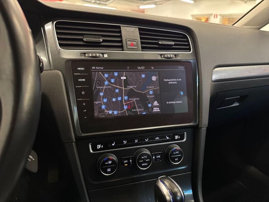 VOLKSWAGEN Golf 2018