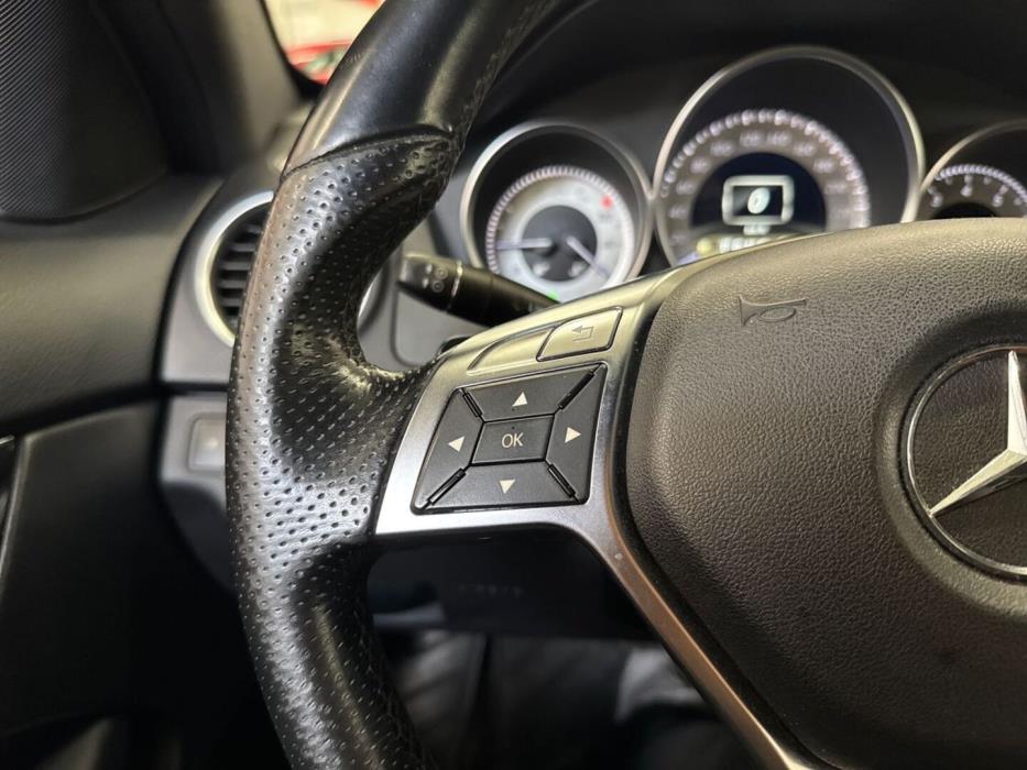 MERCEDES-BENZ C 2012