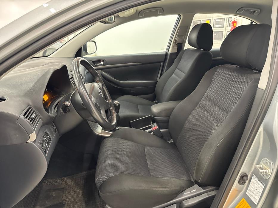TOYOTA Avensis 2007