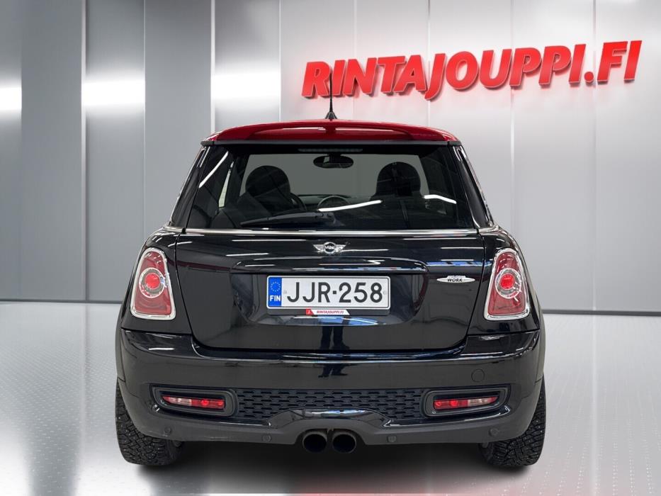 MINI Cooper 2011