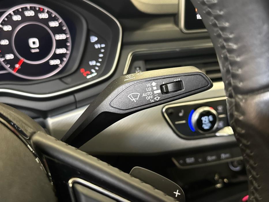 AUDI A4 2016