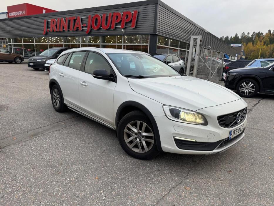 VOLVO V60 Cross Country 2016