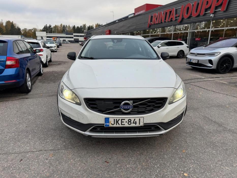 VOLVO V60 Cross Country 2016