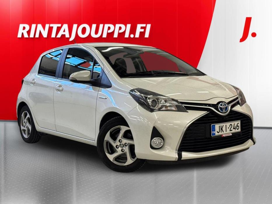 TOYOTA Yaris 2016