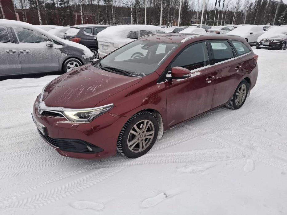 TOYOTA Auris 2017