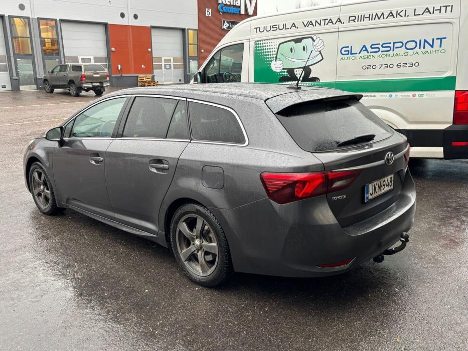 TOYOTA Avensis 2016
