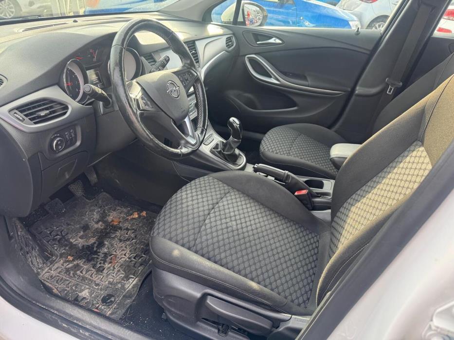 OPEL Astra 2019