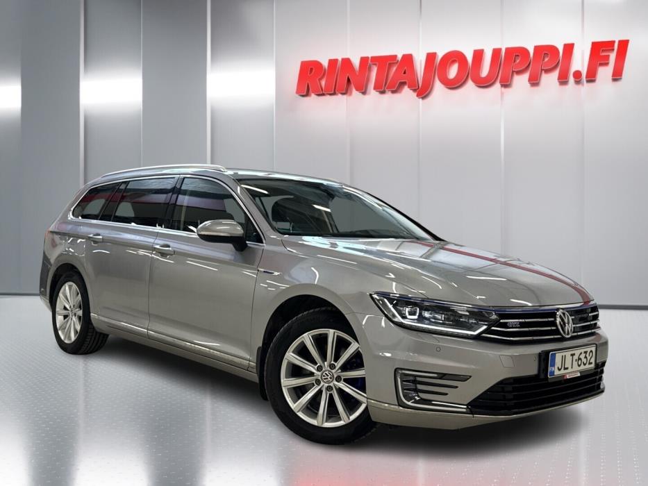 VOLKSWAGEN Passat 2017