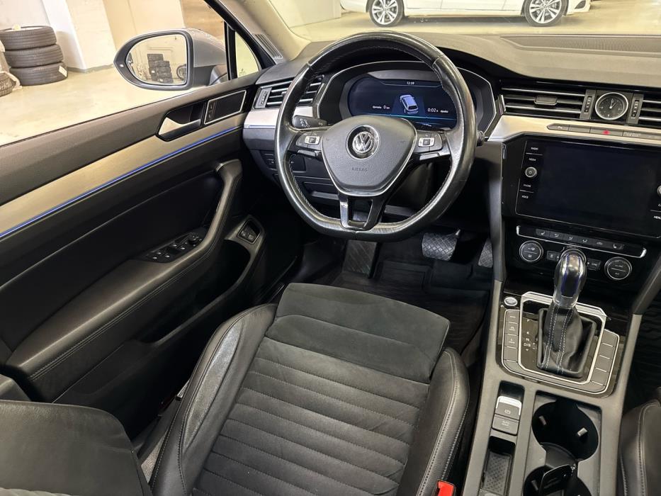 VOLKSWAGEN Passat 2017