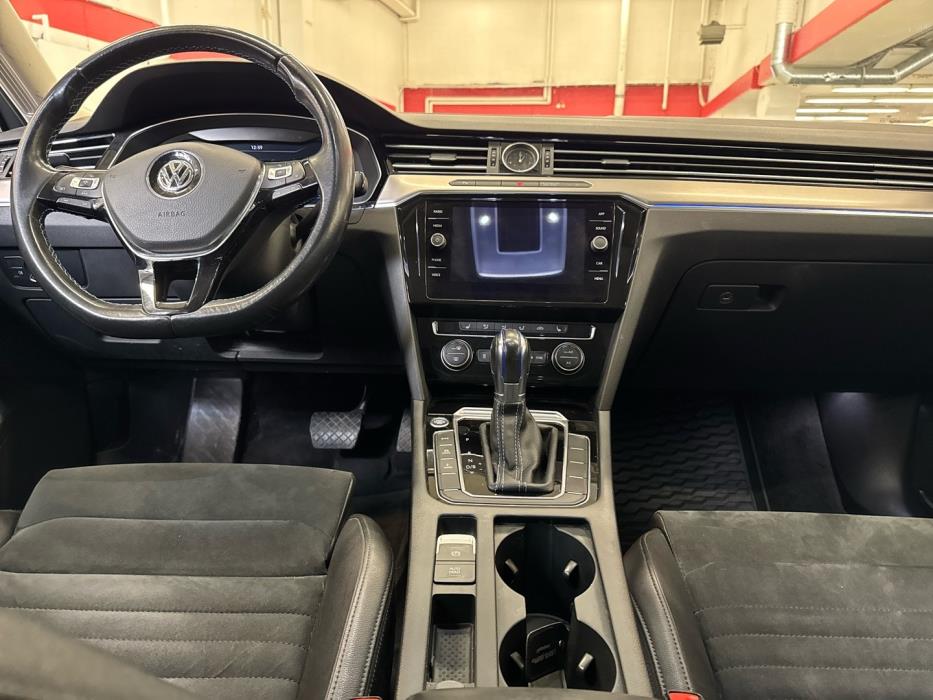 VOLKSWAGEN Passat 2017