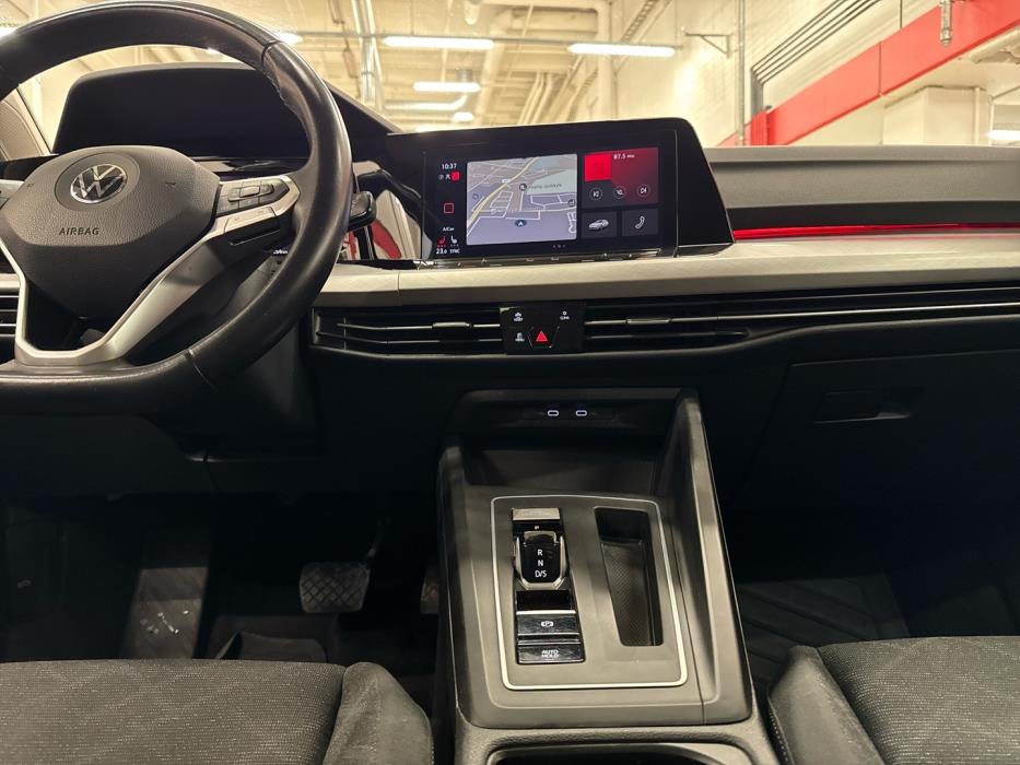 VOLKSWAGEN Golf 2021