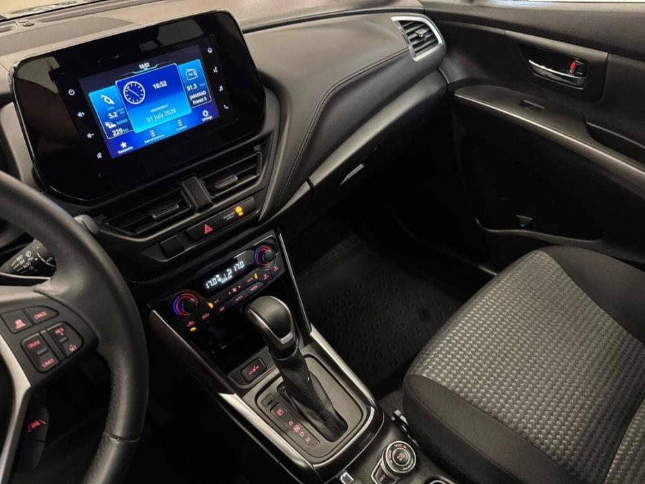 SUZUKI S-Cross 2024