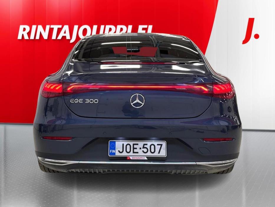 MERCEDES-BENZ EQE 2023