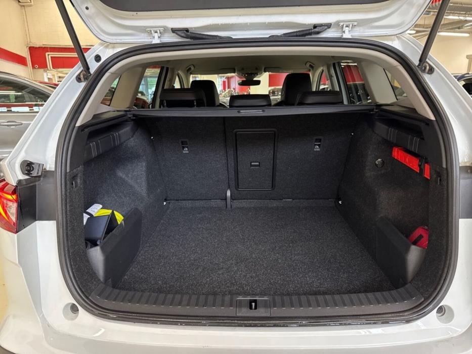 SKODA Enyaq 2023