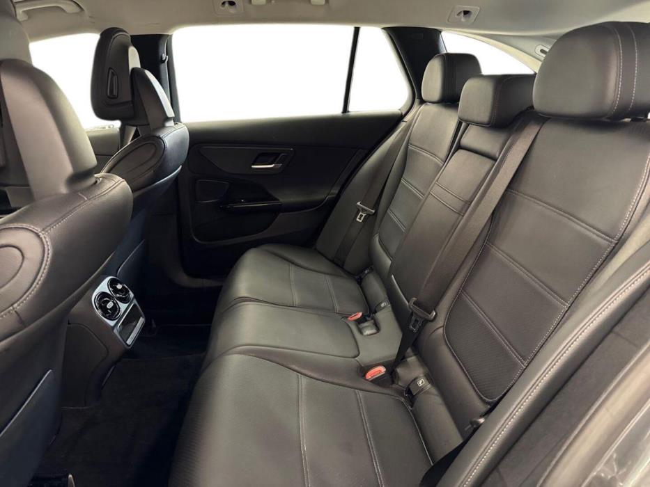 MERCEDES-BENZ C 2022