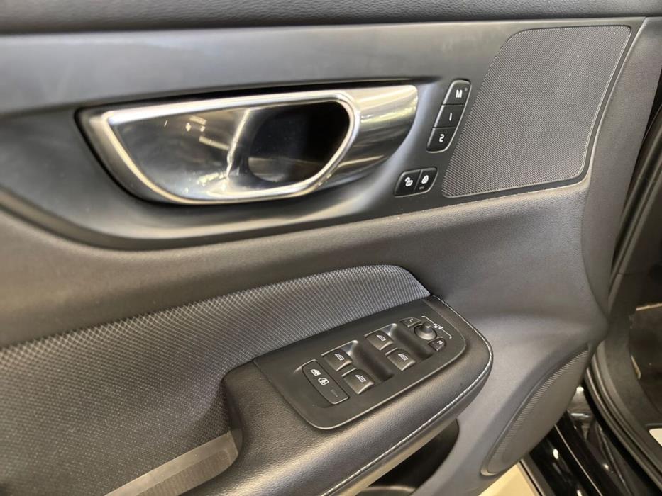 VOLVO V60 2020