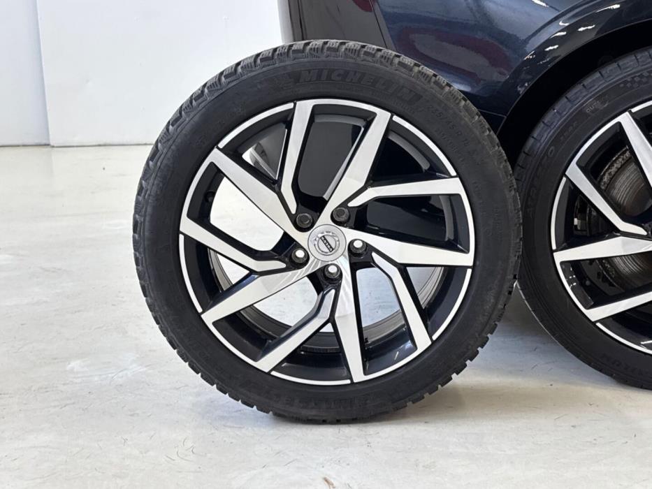 VOLVO V60 2020
