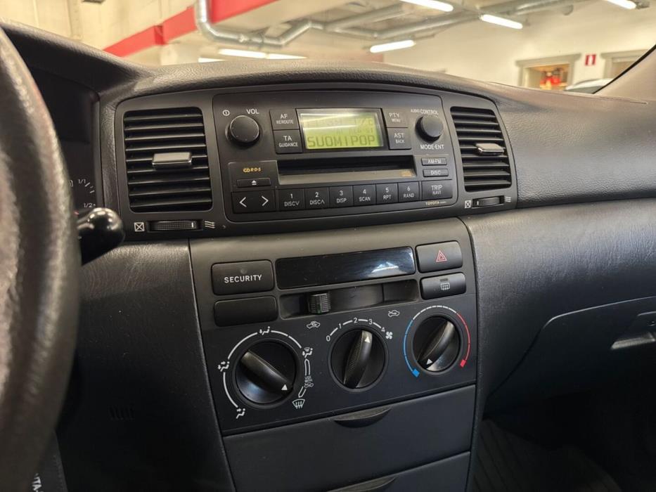 TOYOTA Corolla 2003