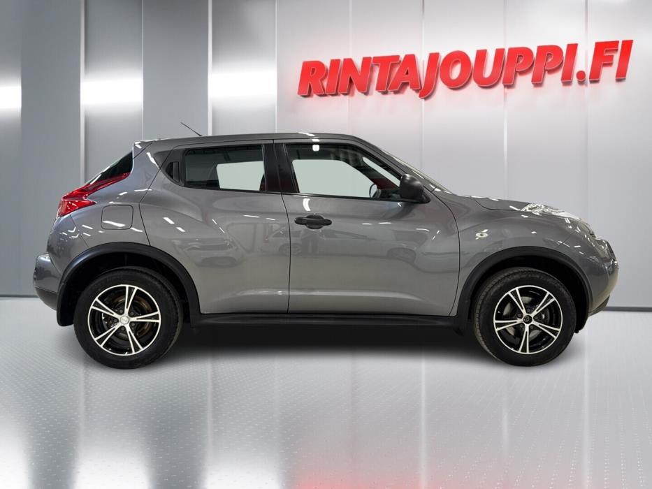 NISSAN Juke 2012