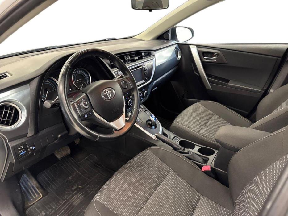 TOYOTA Auris 2014