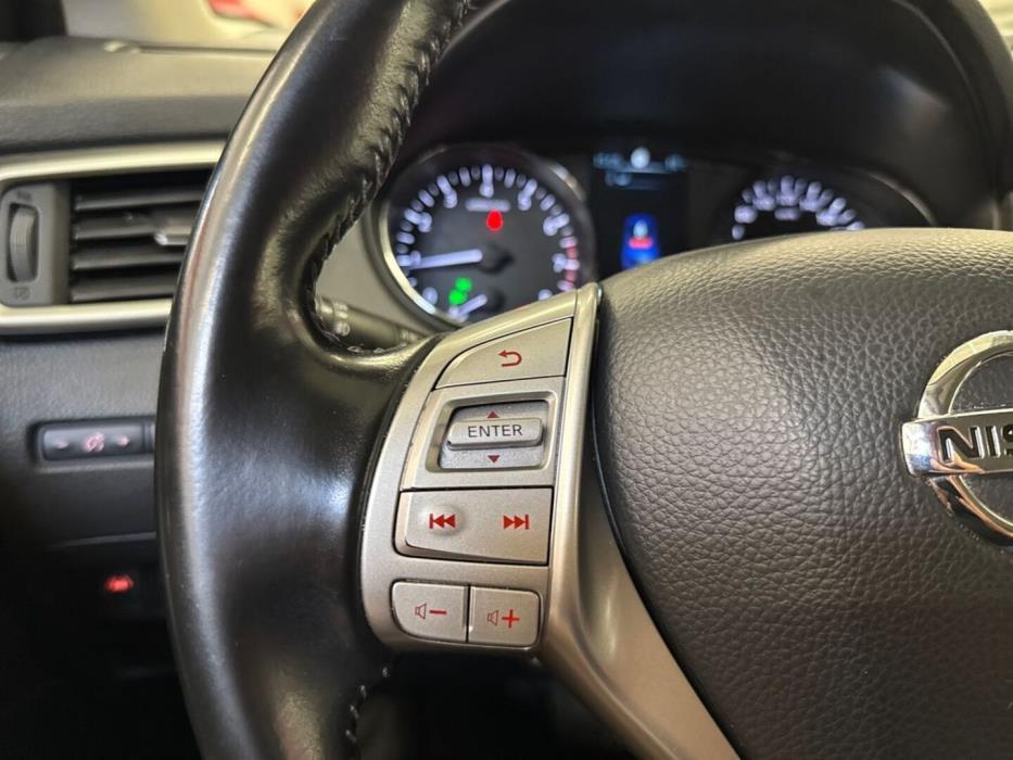 NISSAN Qashqai 2017