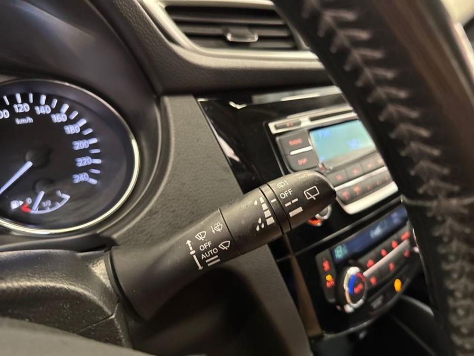 NISSAN Qashqai 2017