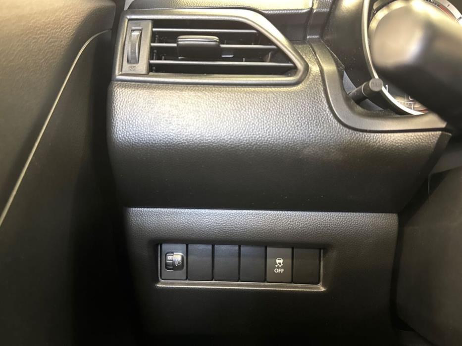 SUZUKI Swift 2017