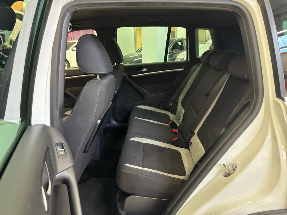 VOLKSWAGEN Tiguan 2014