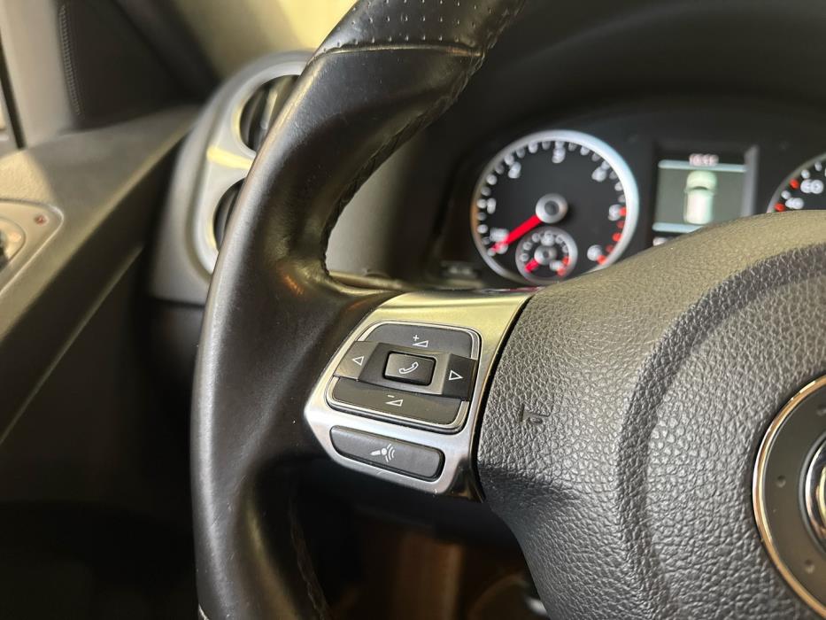 VOLKSWAGEN Tiguan 2014