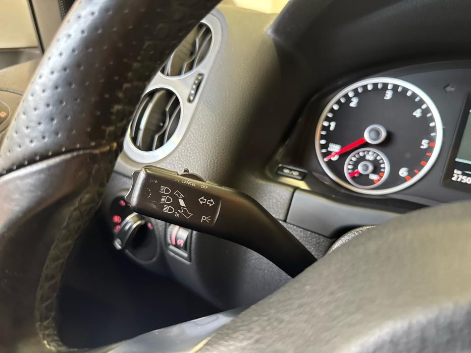 VOLKSWAGEN Tiguan 2014