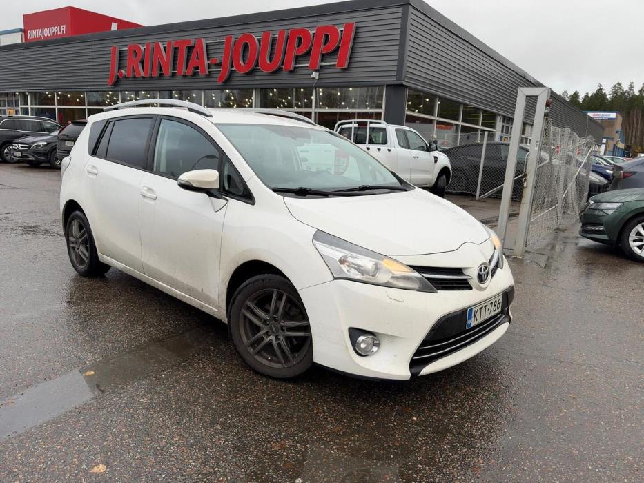 TOYOTA Verso 2016