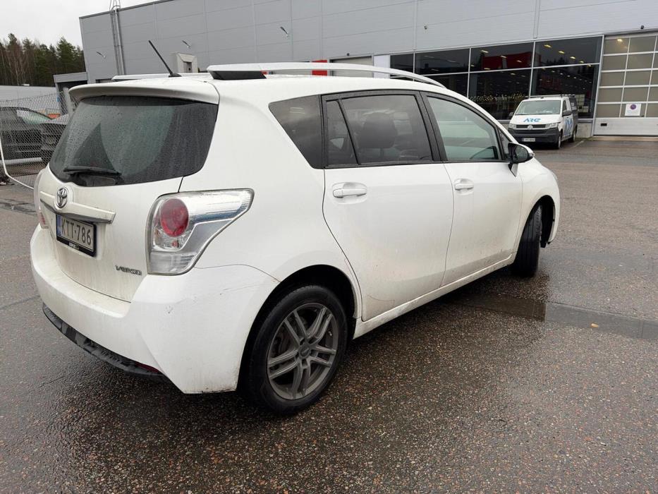 TOYOTA Verso 2016