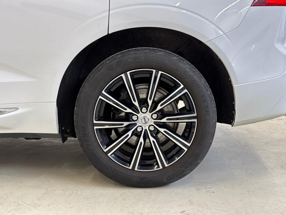 VOLVO XC60 2018