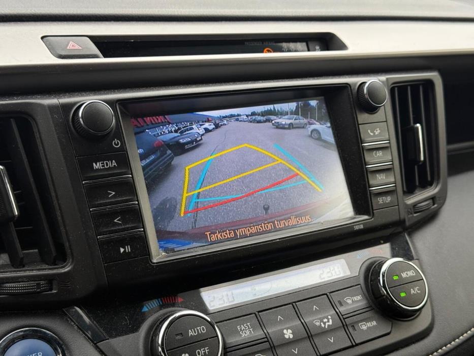TOYOTA RAV4 2018