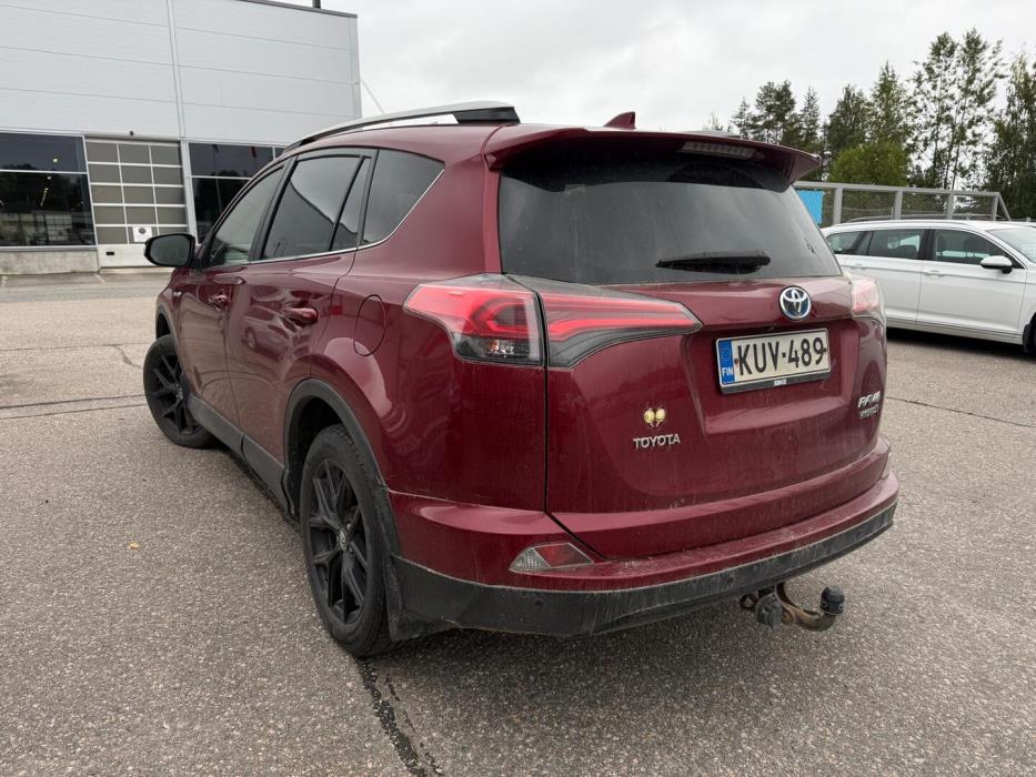 TOYOTA RAV4 2018