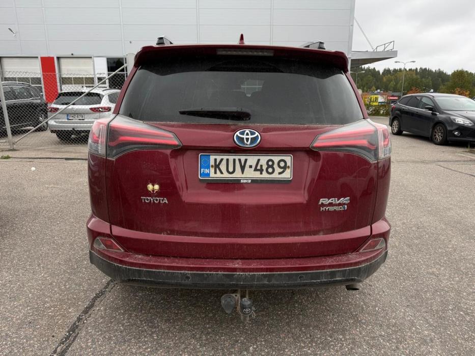TOYOTA RAV4 2018