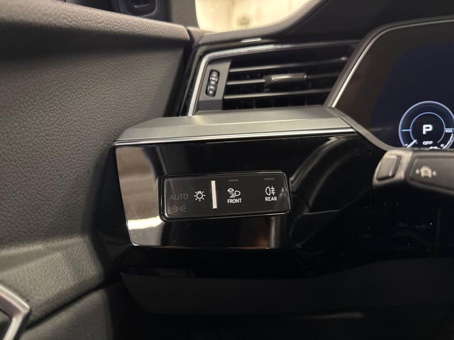AUDI e-tron 2020