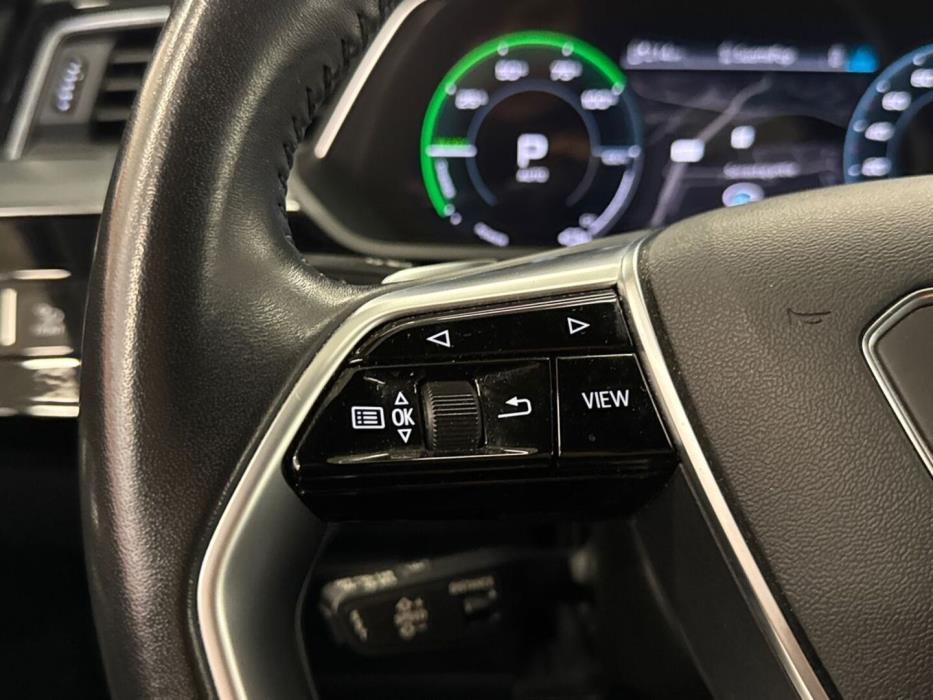 AUDI e-tron 2020