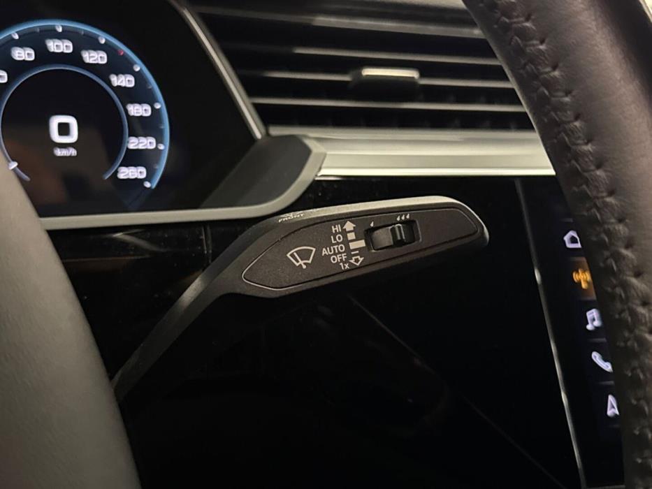 AUDI e-tron 2020