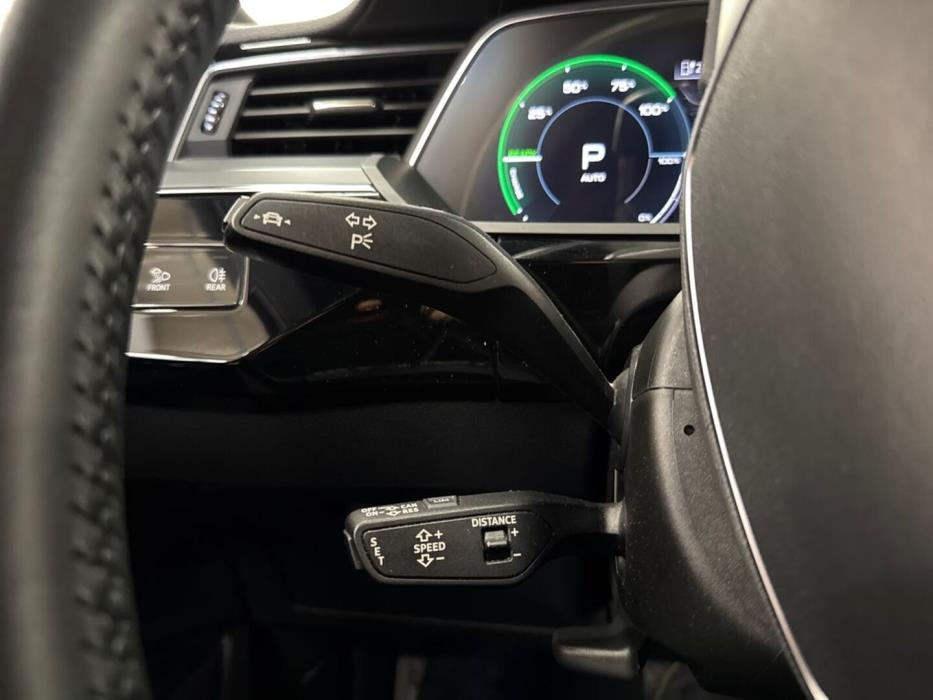 AUDI e-tron 2020