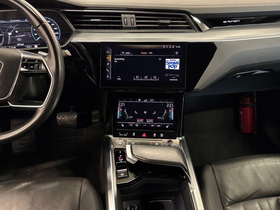 AUDI e-tron 2020