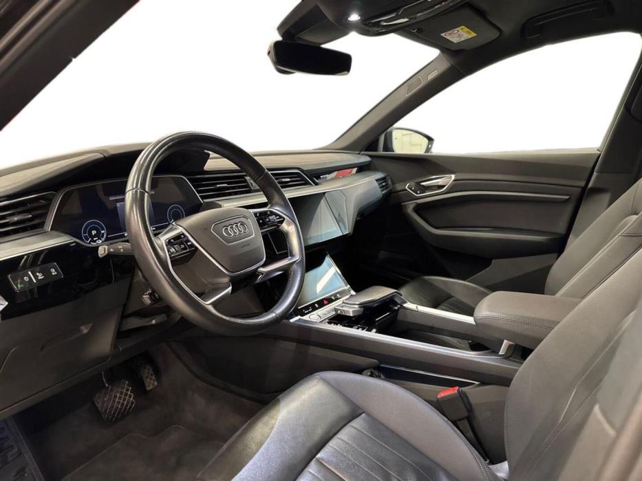 AUDI e-tron 2020