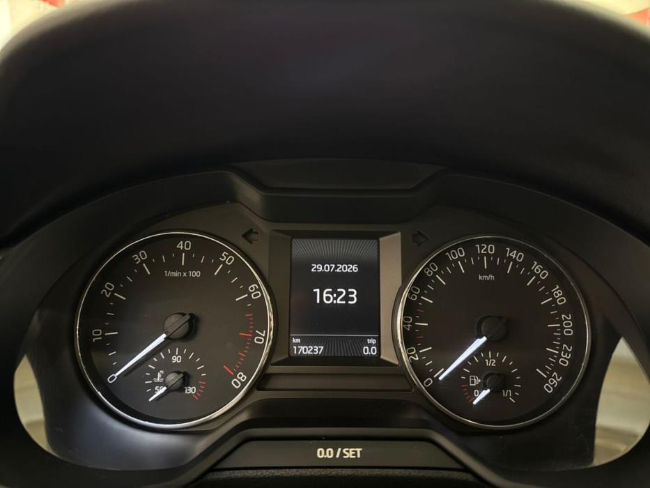 SKODA Octavia 2014