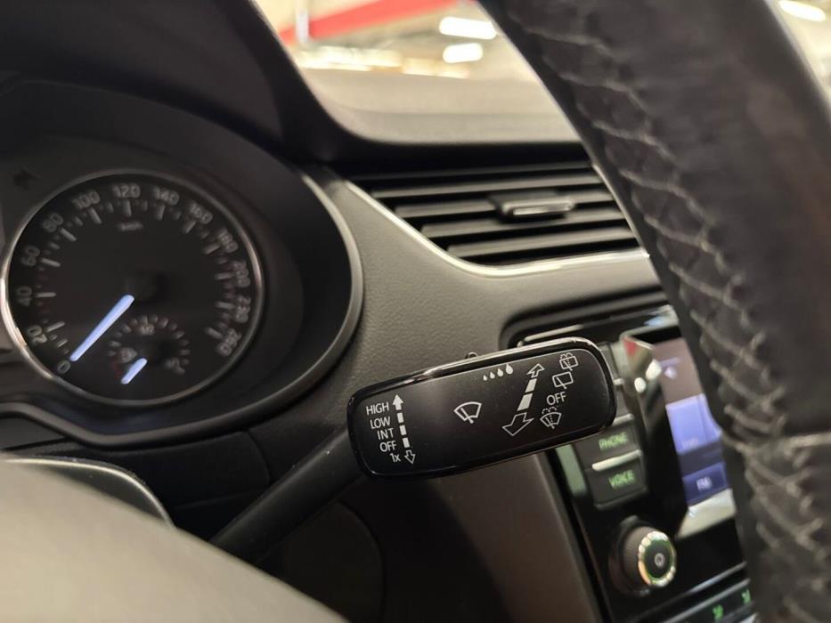 SKODA Octavia 2014