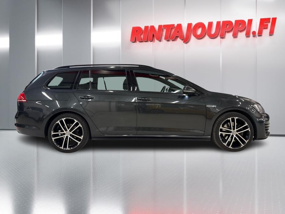 VOLKSWAGEN Golf 2016