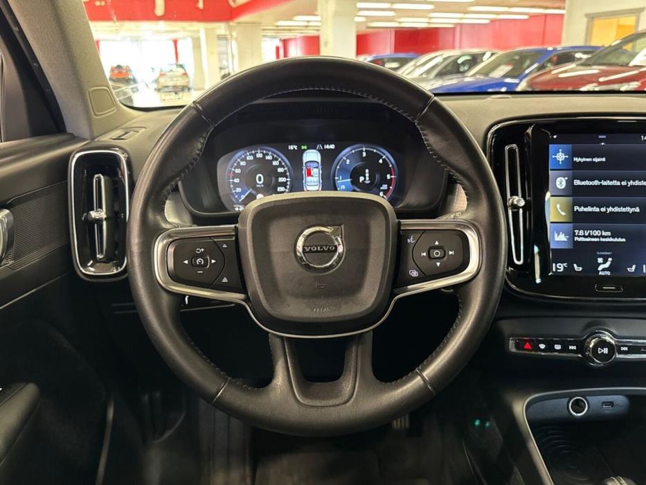VOLVO XC40 2018